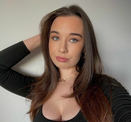 Anna Langley 美しい女優 写真