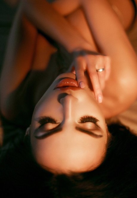 Marianna Markina ポルノスター 裸 写真