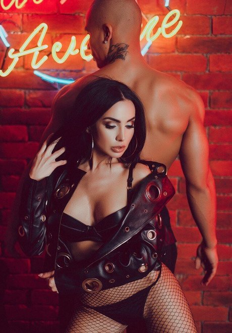 Marianna Markina ポルノモデル 画像