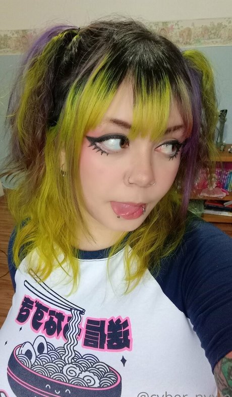 cyber nyxie ポルノスター アート 画像