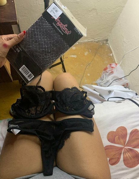 Melisa Taveras 裸のスター 画像