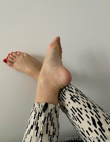 italianfeetluv セックスモデル 画像