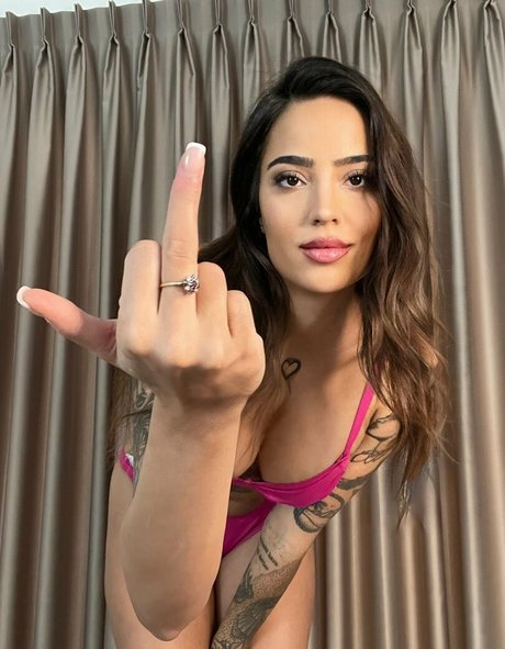 sashaswan 独占ポルノスター 画像