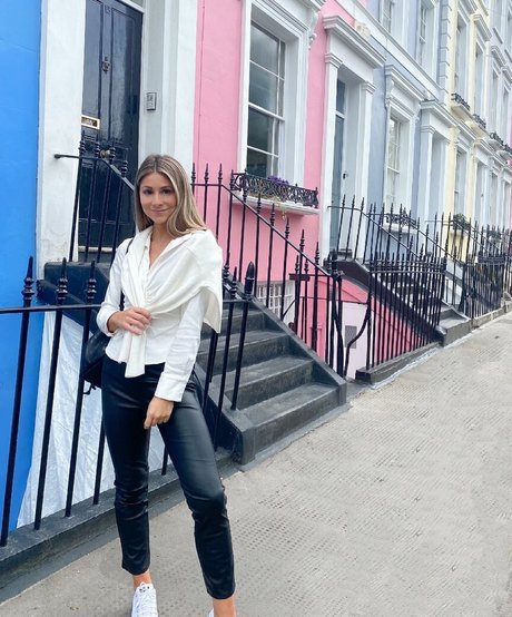 Hailey Lower セクシーモデル 画像