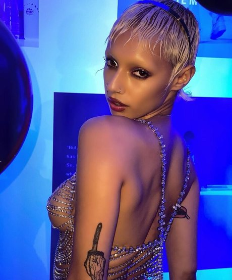 美しいアジアのオンリーファンズ ホットセクシー ギャラリー