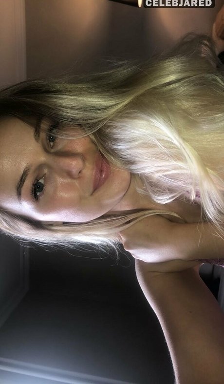 Frederikke Bach ポルノスター 写真
