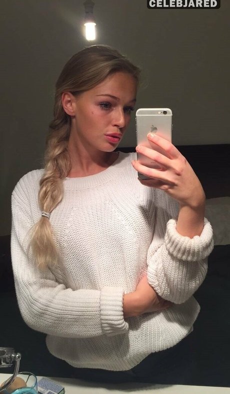 Frederikke Bach アダルト女優 画像