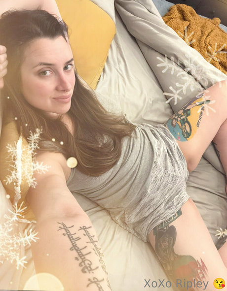 ripley1111 エロティック女優 写真
