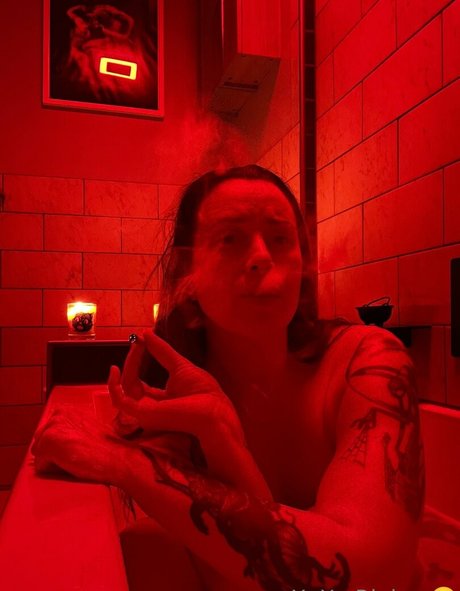 ripley1111 ヌードモデル 画像