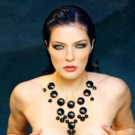 Adrianne Curry 素敵なモデル 写真