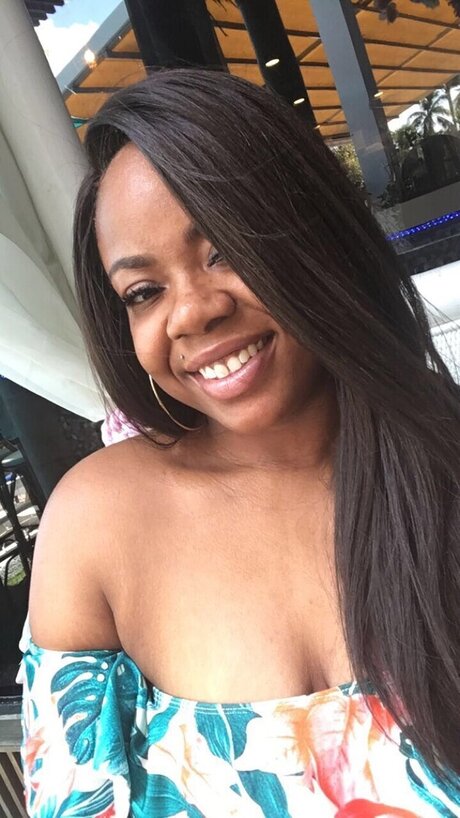 Ms TappIN セックススター 写真