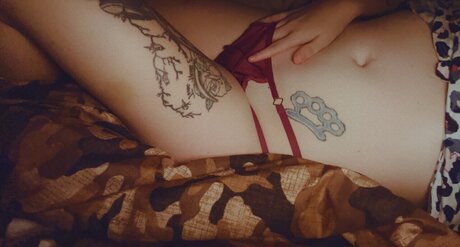 CuriosityKills69 xxxモデル 写真