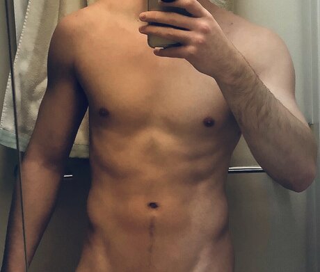 Alex Prince 無料モデル 写真