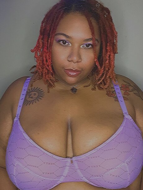 Bri Babyy アートポルノスター 画像