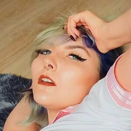 bebe blu 最高の女優 写真