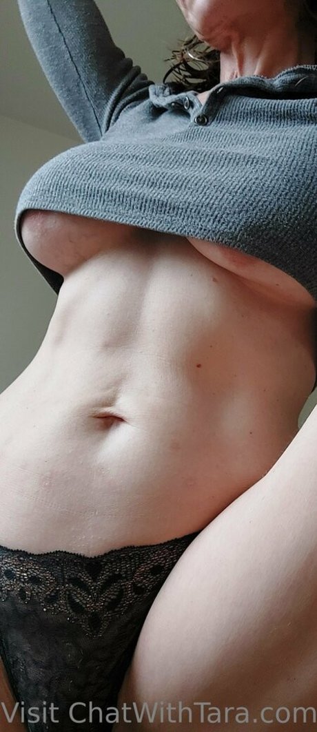 おっぱいオンリーファンズ セックス 写真
