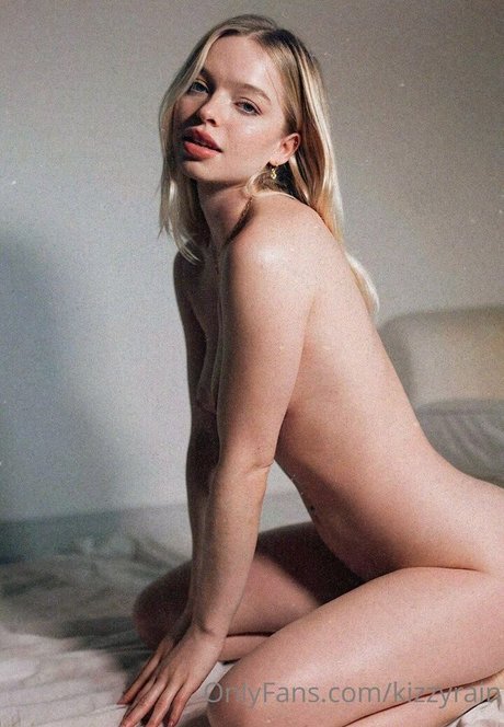 kizzyrain ヌードスター 画像