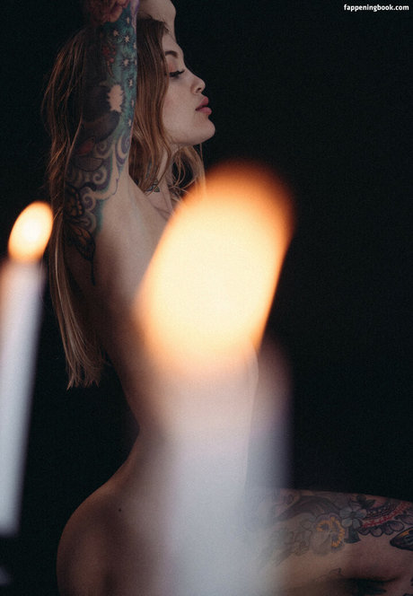 Torrie Blake エロティックなモデル 画像