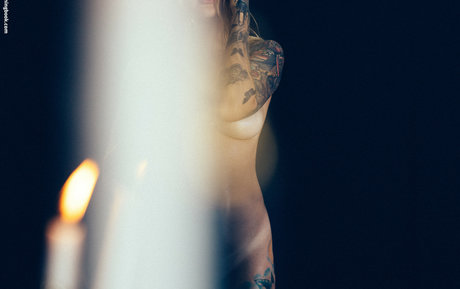 Torrie Blake ポルノスター ヌード 写真