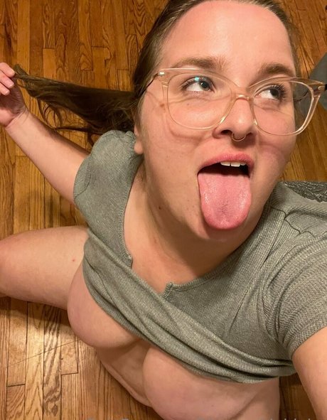 ビーチセックスオンリーファンズ ヌード 画像