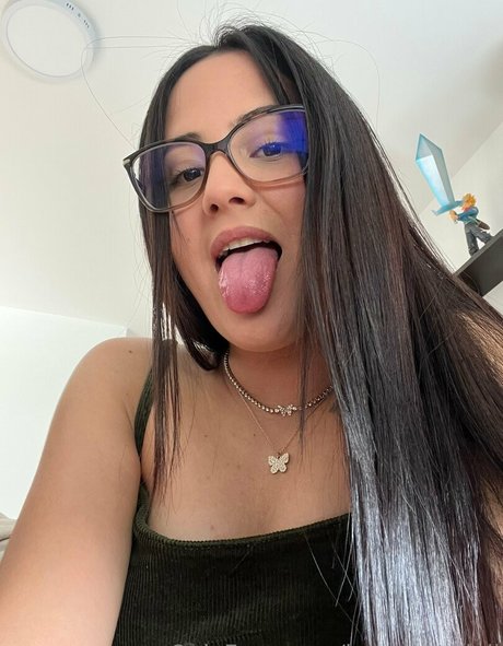 iamqueenjaii ポルノスター 写真