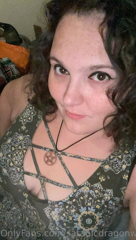 ヌード妻オンリーファンズ セクシー 写真