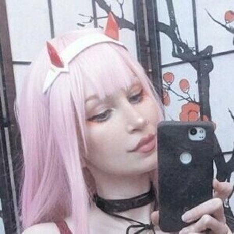 auriialis xxxモデル 写真