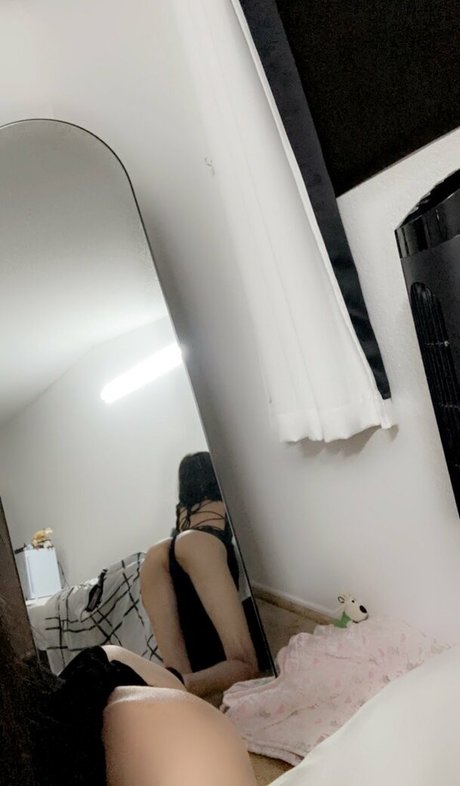 yunaiyahox XXXモデル 画像