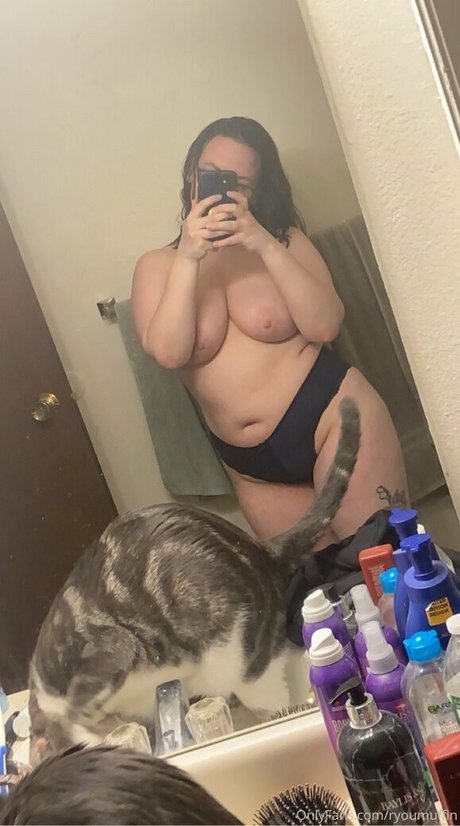 katiebuggz ポルノモデル ギャラリー