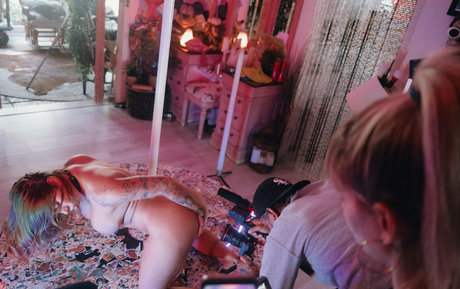 ohrangutangerotica セクシーなスター 写真
