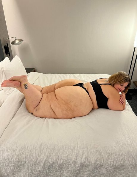 ネイティブオンリーファンズ ホットセックス 写真