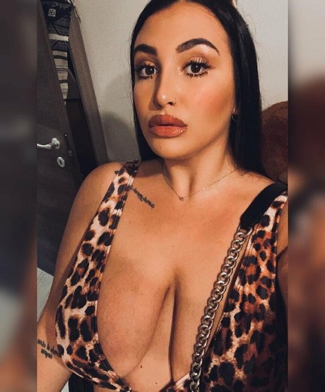 Alessia Barbarossa ヌードモデル 写真