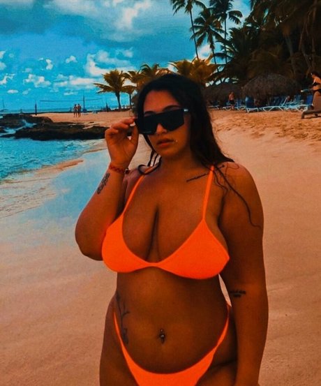Alessia Barbarossa ポルノスター 写真