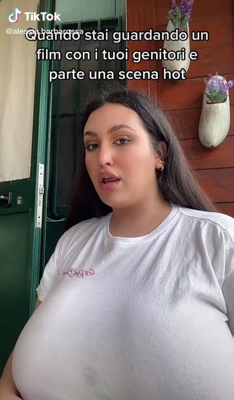 Alessia Barbarossa xxxスター 写真