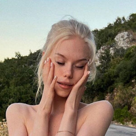 巨乳の熟女オンリーファンズ 無料セクシー アーカイブ