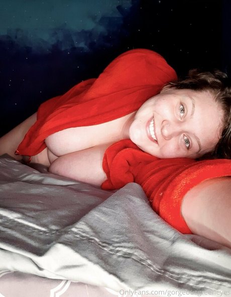 陸軍の熟女オンリーファンズ ホットポルノ 画像