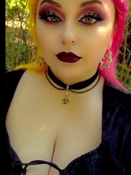 Keely スター 写真