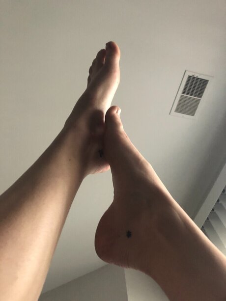 Pedicured Princess 完璧な女優 画像