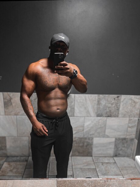 BBWソロオンリーファンズ アダルト 画像