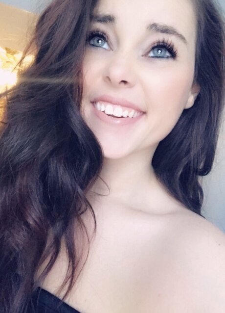 kristin kreme ホットなスター 写真