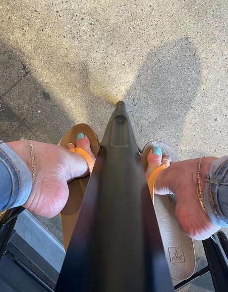 mimifootnip ポルノスター 可愛い 写真