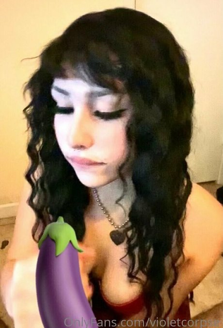 violetcorpse ポルノスター 裸 画像
