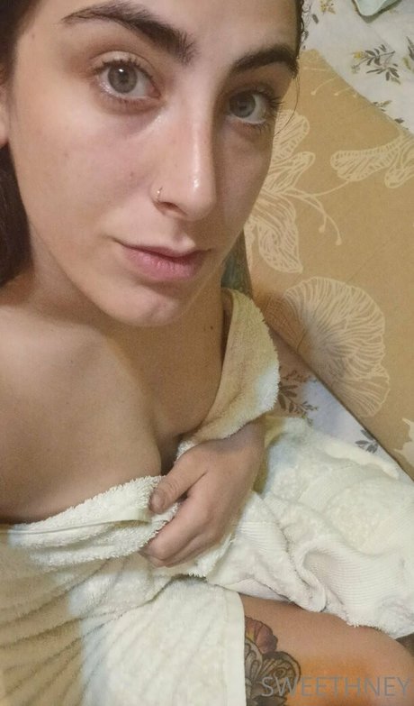 bitchpleassse ポルノスター ヌード 写真