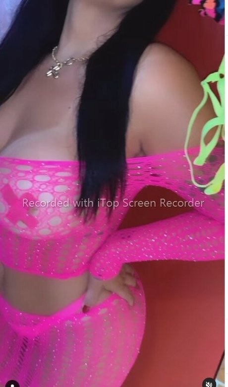 gislainepenaa 素敵なポルノスター 写真