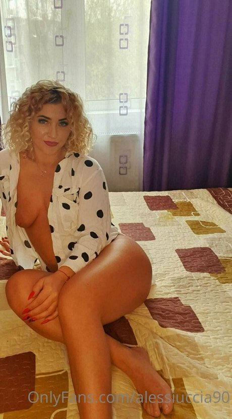 フェラチオ アジア人 オンリーファンズ 美しい 写真