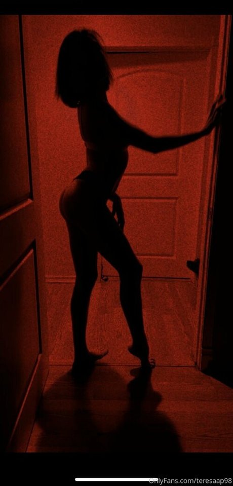 amazon queenie 最高のモデル 画像