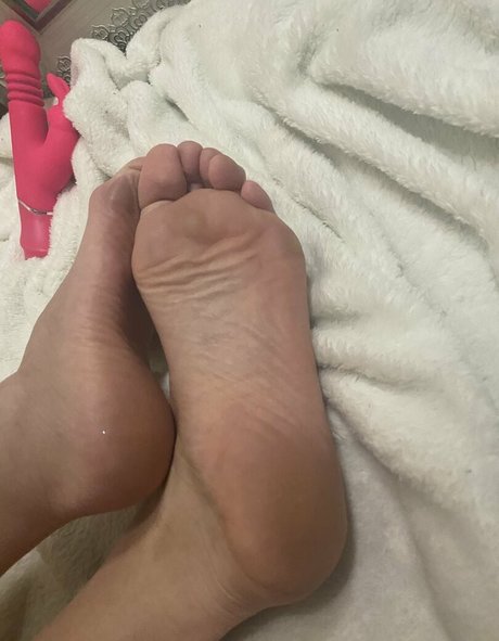 amazon queenie スター xxx 写真