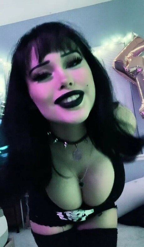 MariaTrevino かわいいポルノスター 写真