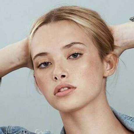 Lola Losada ホットモデル 写真