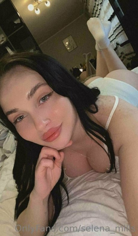 黒檀の偽おっぱいオンリーファンズ 無料 写真